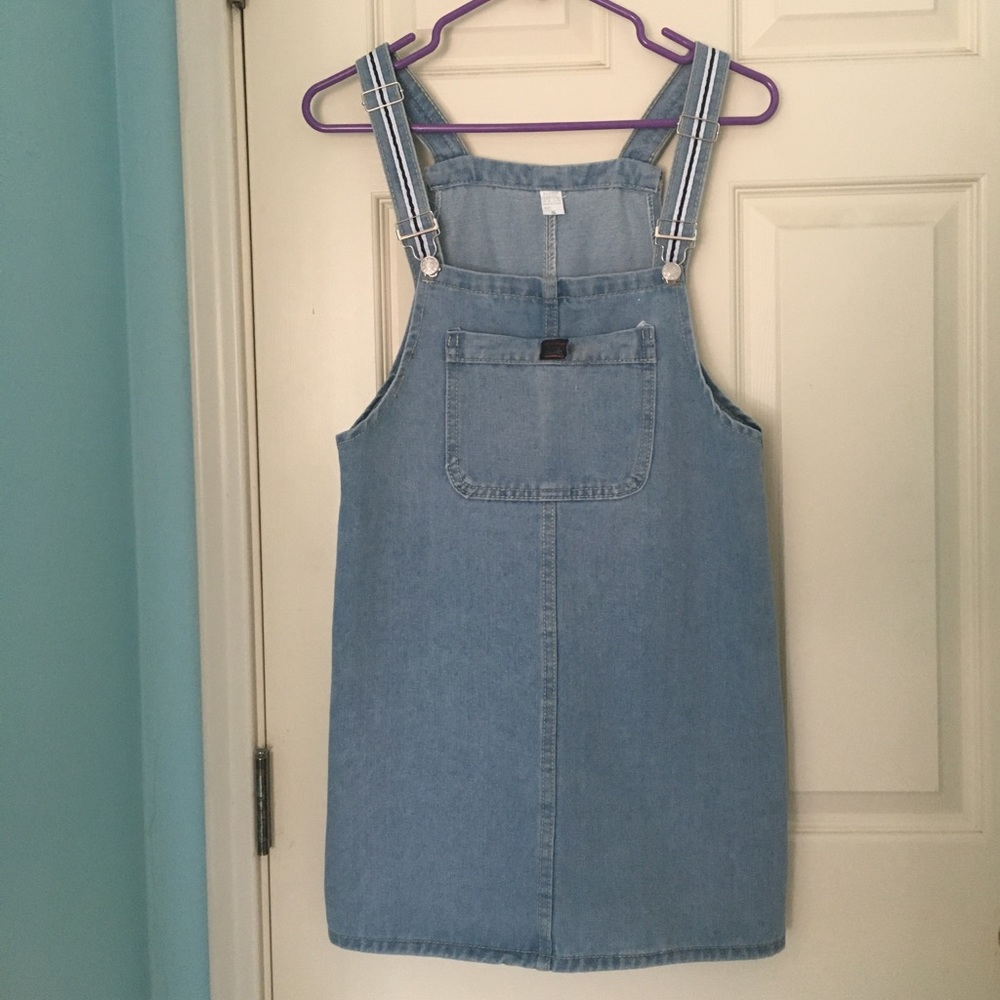 cute jean overall dress!